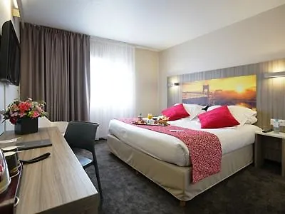 Hotel Ibis Styles Gorge De Loup Saphir