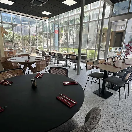 Otel Ibis Styles Gorge De Loup Saphir