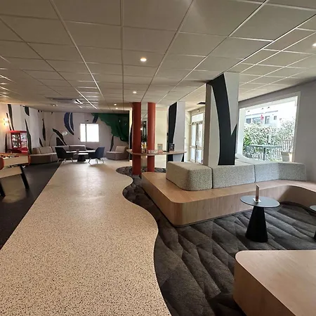 Ibis Styles Gorge De Loup Saphir Hotell