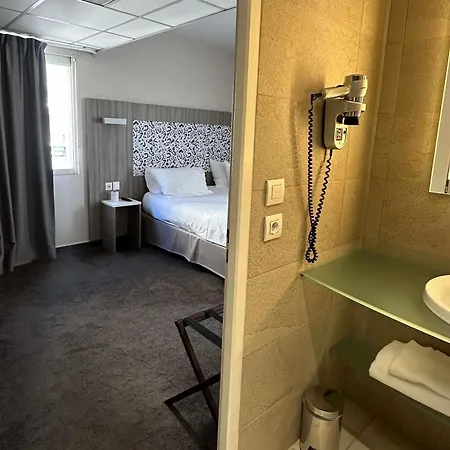 Ibis Styles Gorge De Loup Saphir فندق 3*