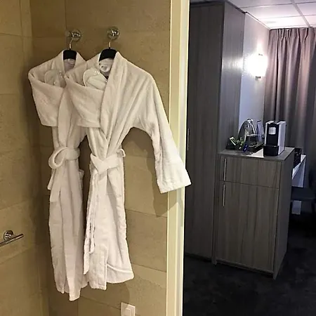 Ibis Styles Gorge De Loup Saphir