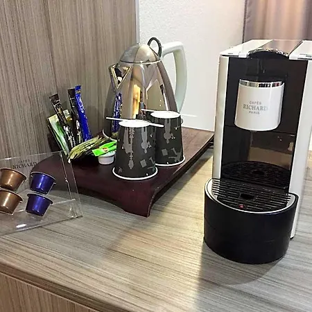 Ibis Styles Gorge De Loup Saphir Hotel 3*