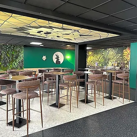 Ibis Styles Gorge De Loup Saphir Hotel