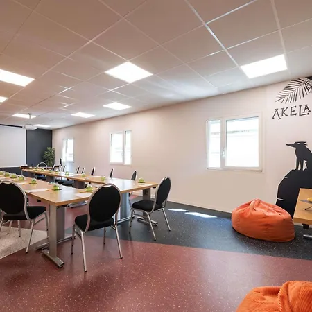Ibis Styles Gorge De Loup Saphir 호텔