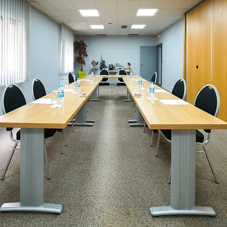 Ibis Styles Lyon Gorge De Loup Saphir ליון