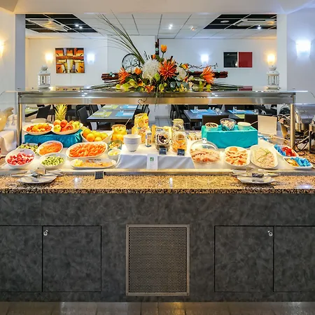 Ibis Styles Gorge De Loup Saphir Hotel