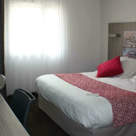 Ibis Styles Gorge De Loup Saphir